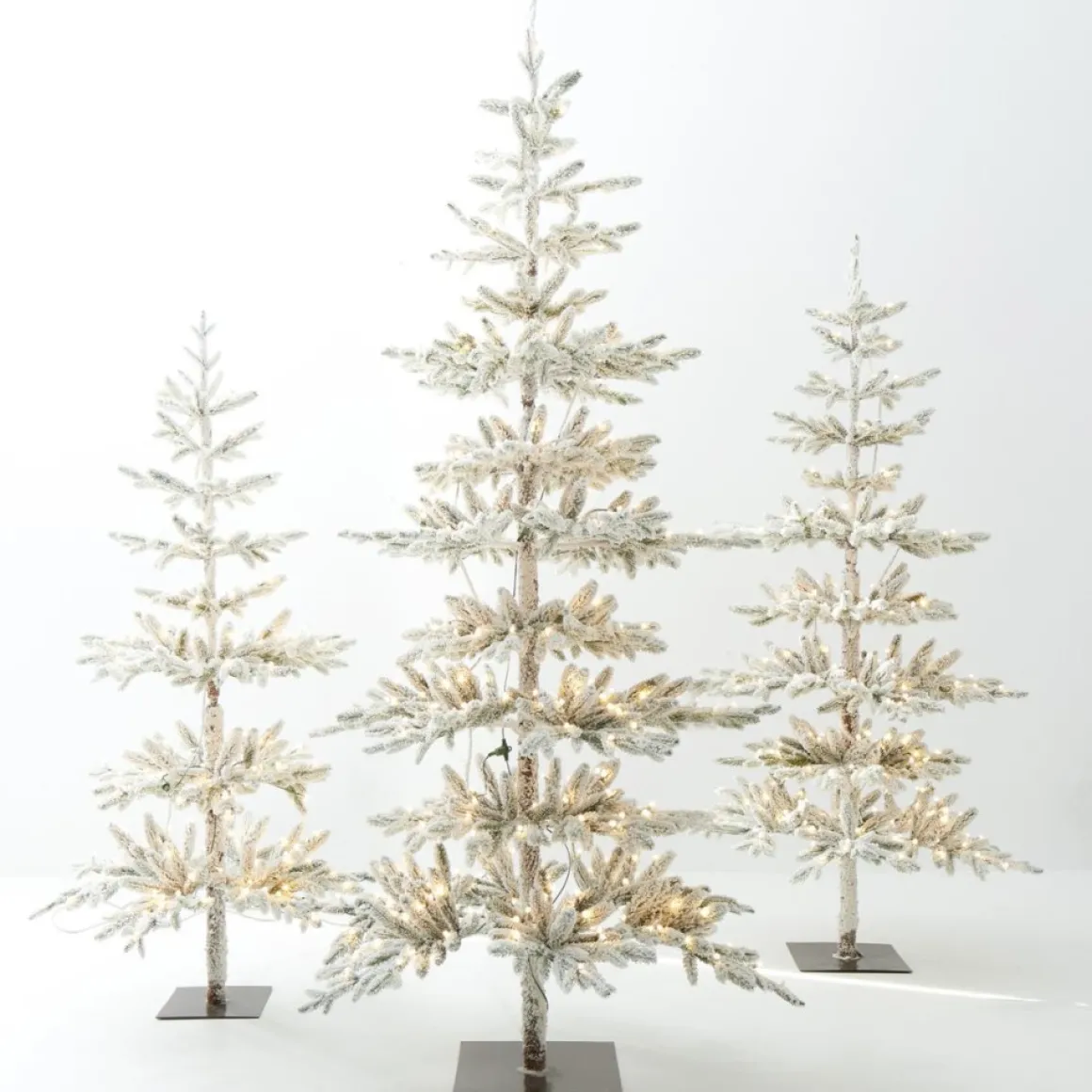 Glitzhome 7Ft. Deluxe Pre-Lit Pine Artificial Christmas Tree W/ Lights