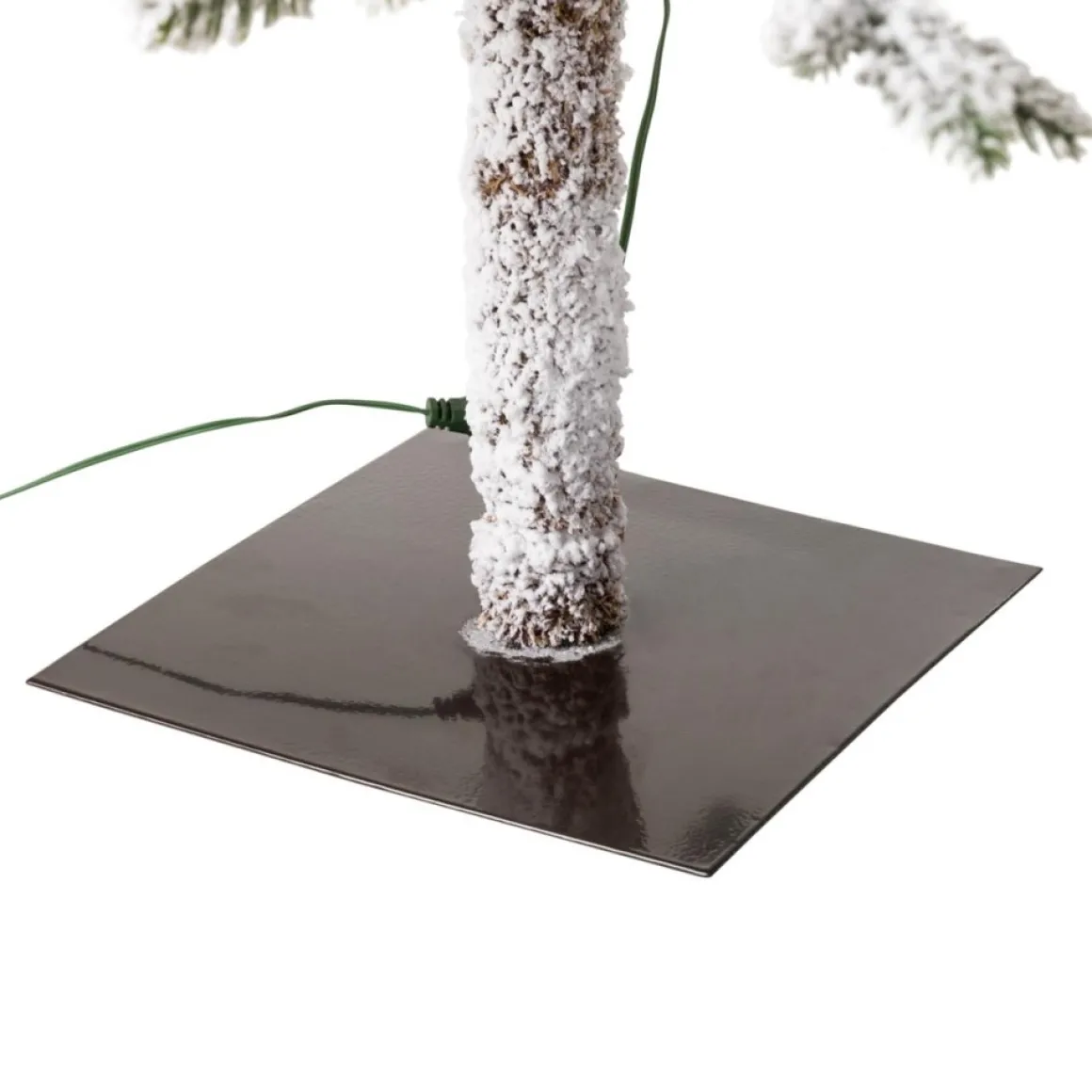 Glitzhome 6Ft Deluxe Pre-Lit Flocked Pine Artificial Christmas Tree