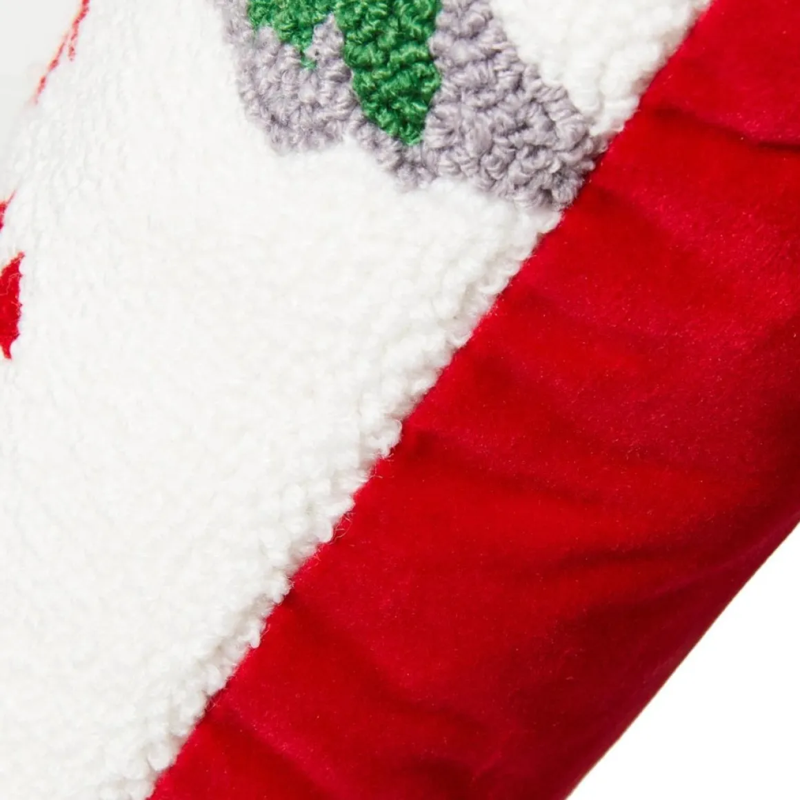 Glitzhome 14In L Hooked Christmas Cat Pillow